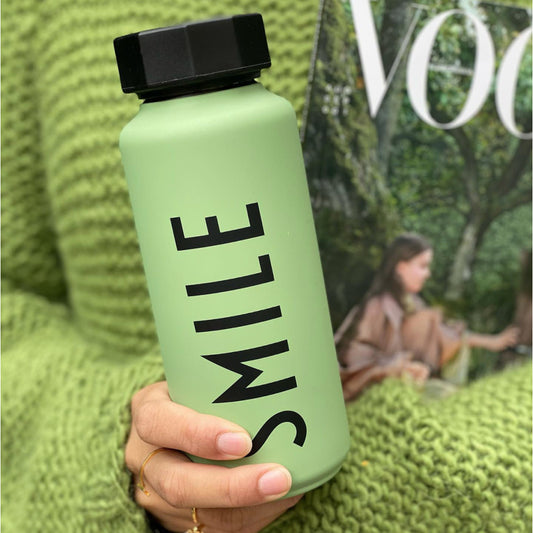 Design Letters thermo fles 500ml groen met tekst 'smile'